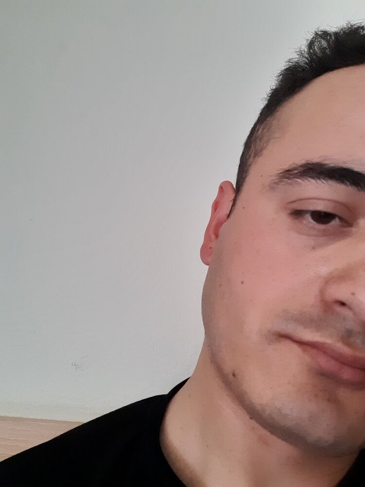  42518897  Rustem, 29 ,     