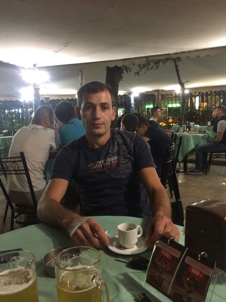  23793997  GEVORG, 38 ,    Thionville