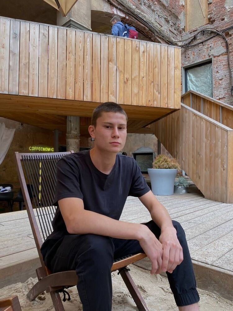  41965967  , 21 ,    -