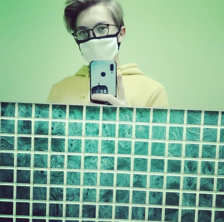  30348947  , 21 ,    