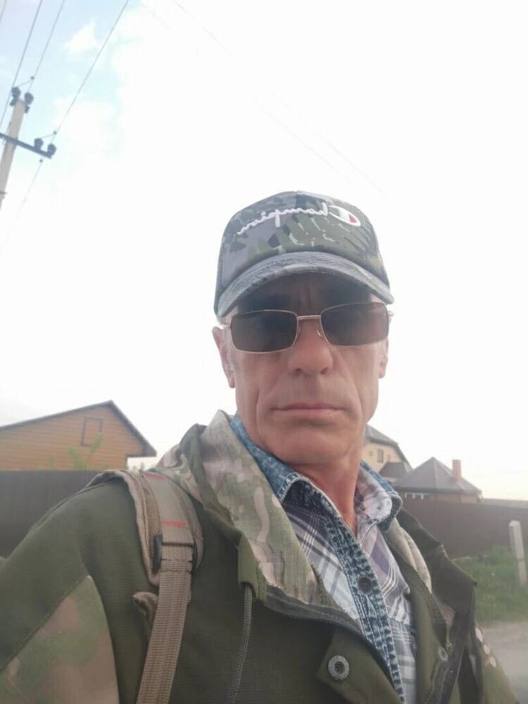  48534547  , 52 ,    Lorton