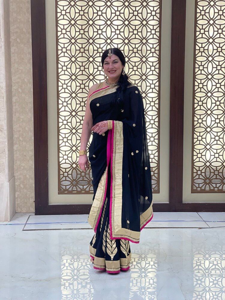  50817317  Alla, 57 ,    