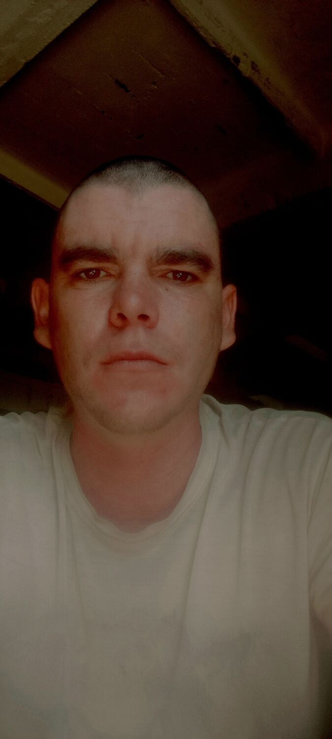  34736667  Mikhail, 35 ,    --