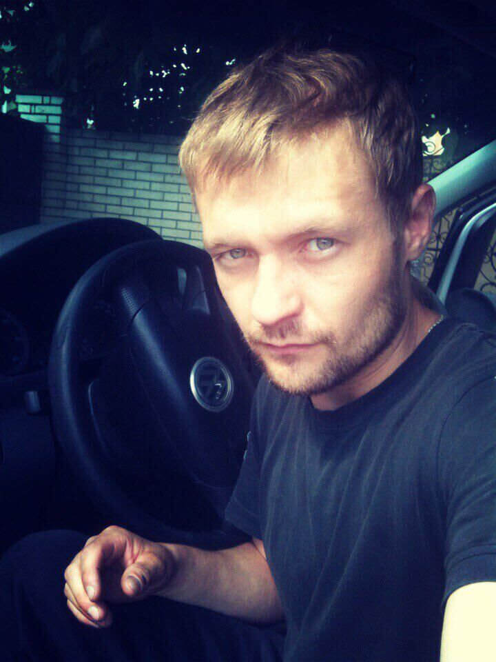  ,   Artem, 37 ,   