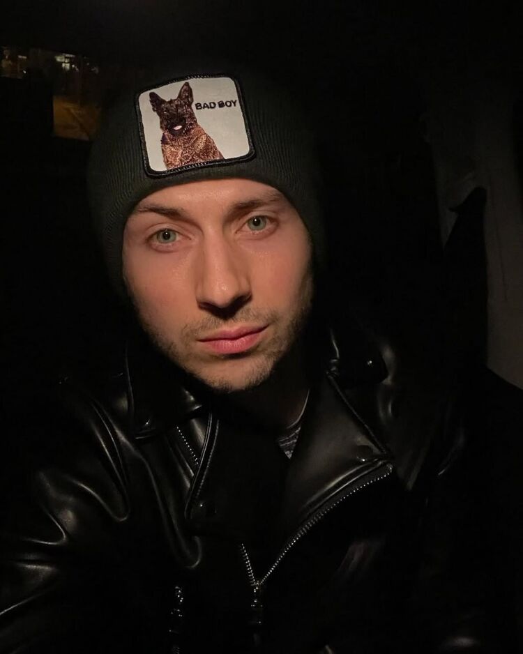 ���� 53235197 ������� ����, 42 ����, ���� ���������� � ������