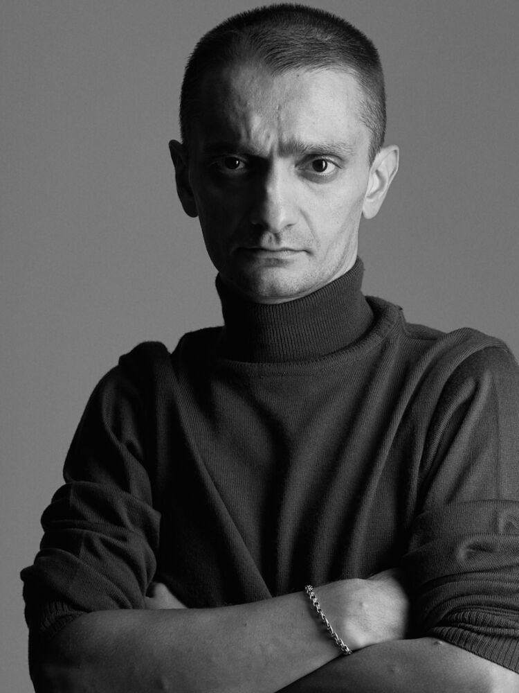  54671537  Alexander, 41 ,    