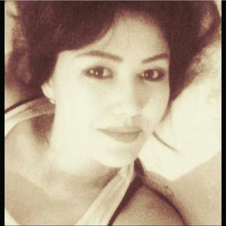  13871307  Aniia, 36 ,    