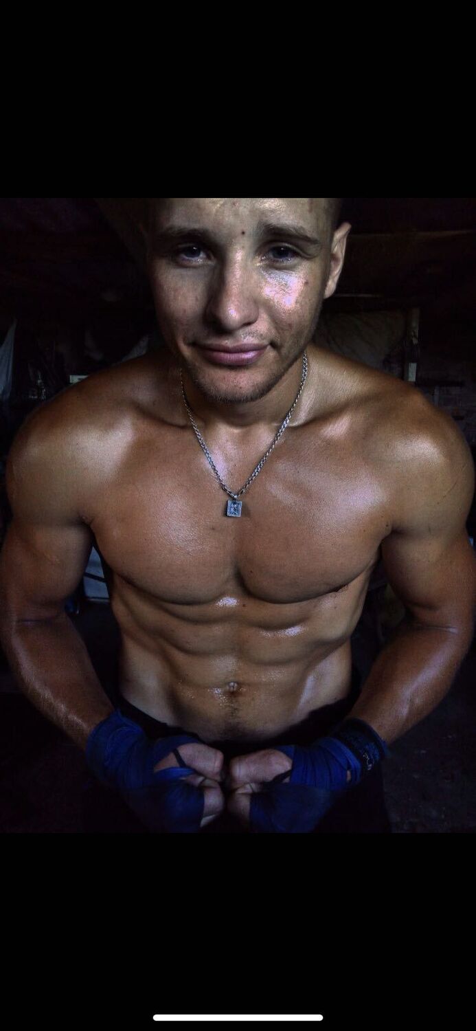  41483397  Vadim, 26 ,    