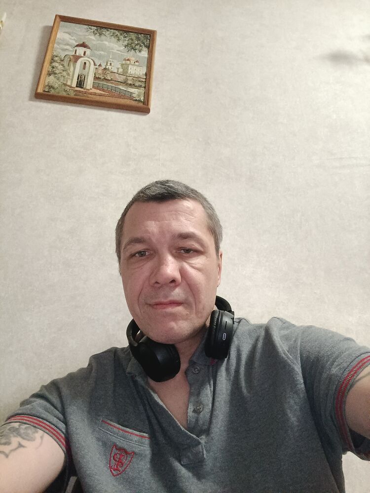  49683987  Alekcei, 42 ,    