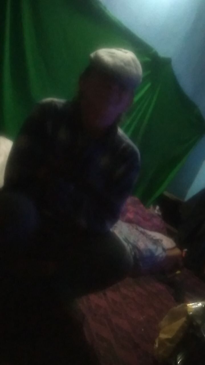  33472167  , 22 ,    