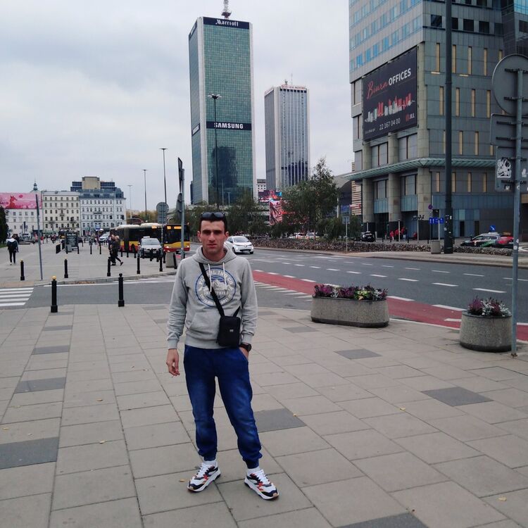  17972437  , 38 ,    Bielany Wroclawskie
