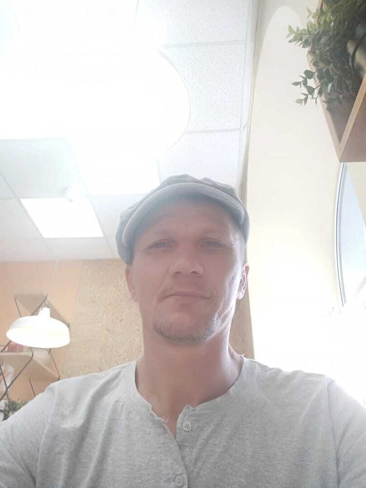  36011597  Sergej, 50 ,    