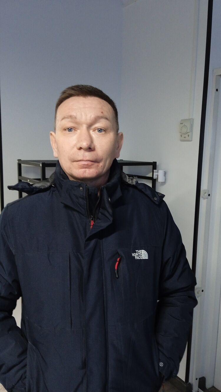  47121827  Sergey, 44 ,    