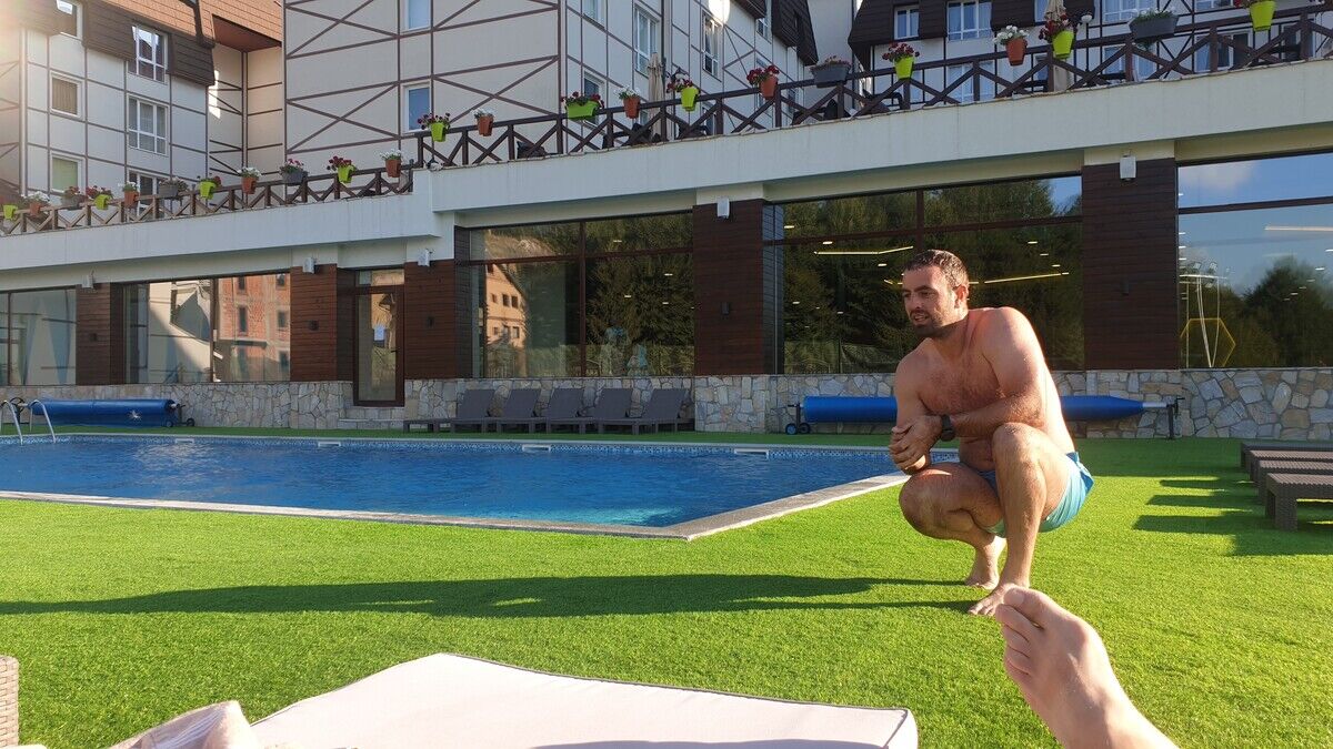  21557887  Branislav, 41 ,    