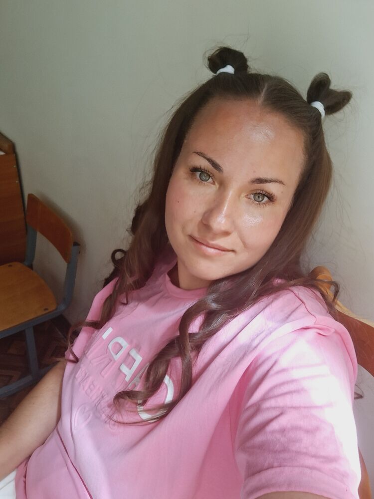  44890947  , 31 ,    
