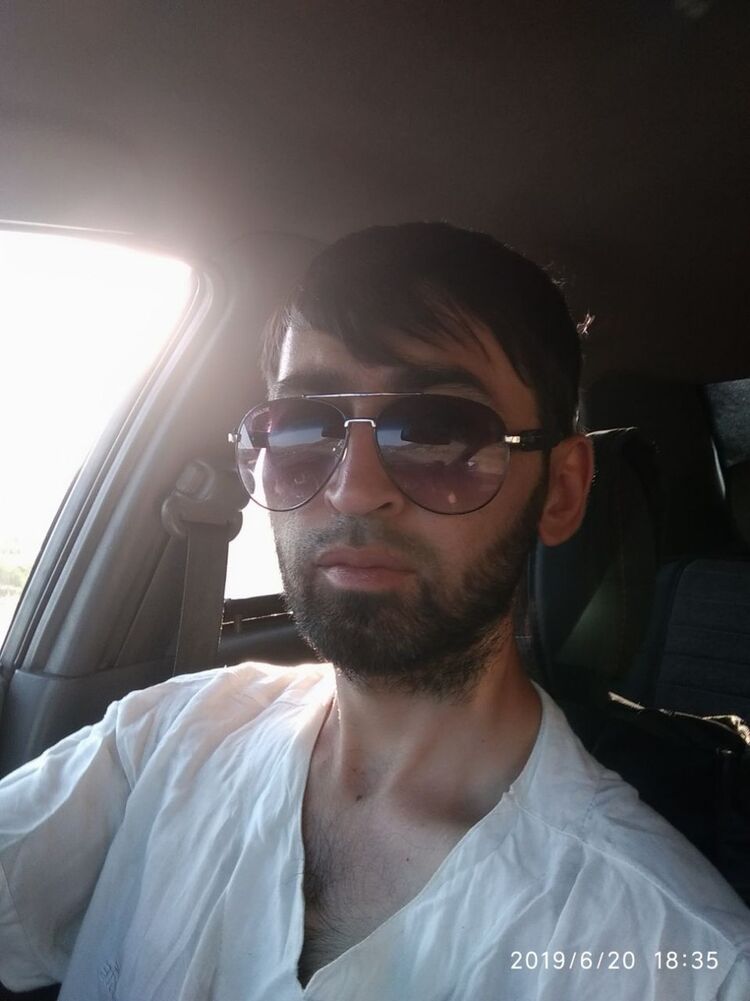  17185837  Farrux, 36 ,    