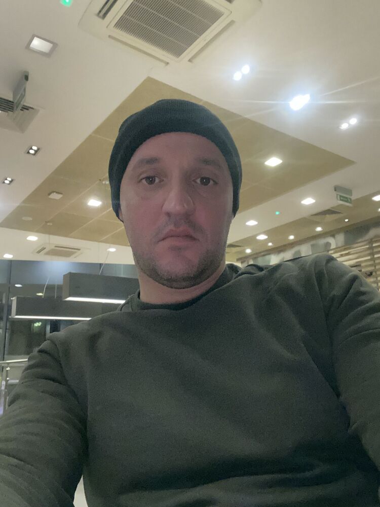  25293477  Irakli, 39 ,    Furth