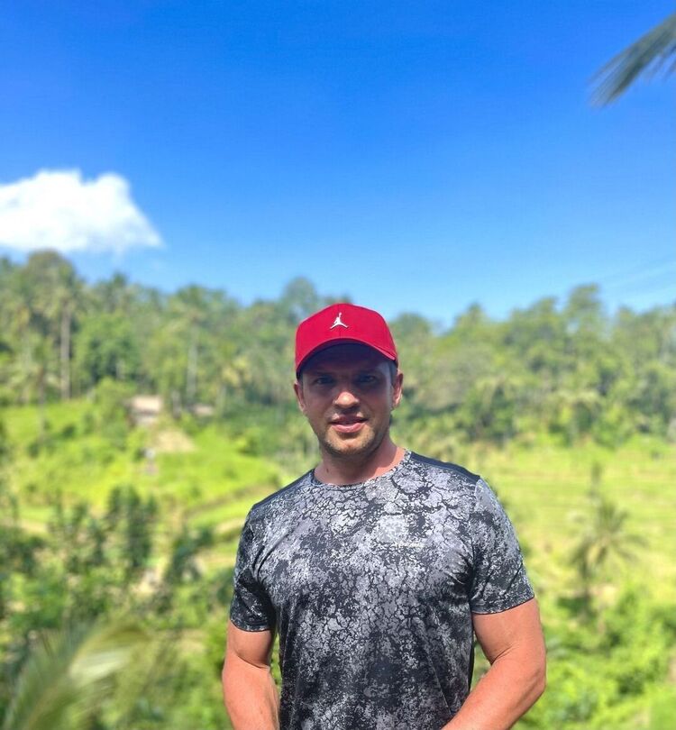  Miami Beach,   Nik, 42 ,   ,   , c , 