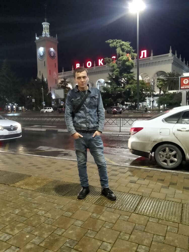  40681377  Zoir, 30 ,    