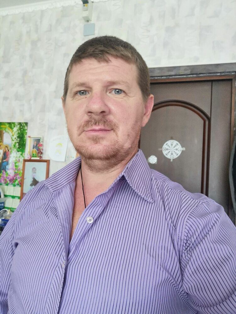  22036527  Yura, 47 ,    