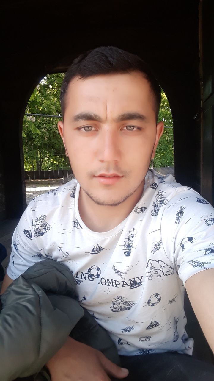  33278017  , 28 ,    
