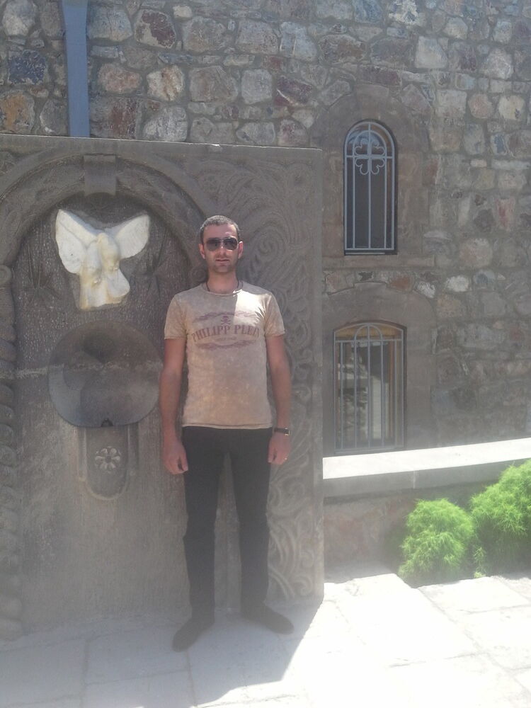 ���� 7676397 ������� Hovik, 39 ���, ���� ���������� � �������