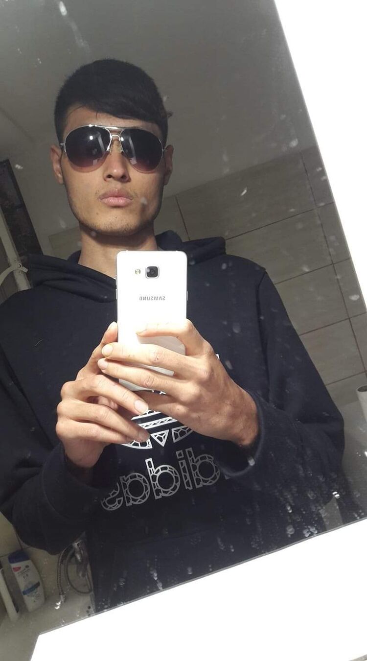  50165917  Hossein, 27 ,    Linz Am Rhein