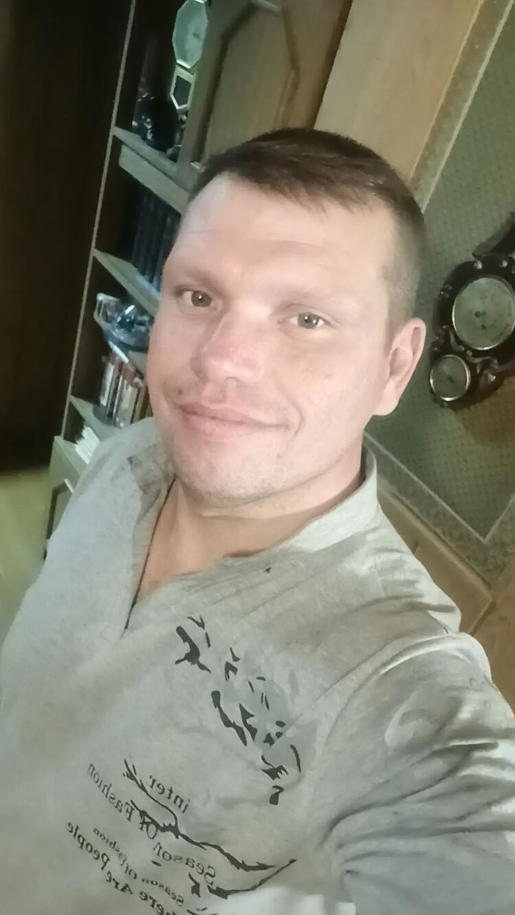  ,   Sergey, 40 ,   ,   