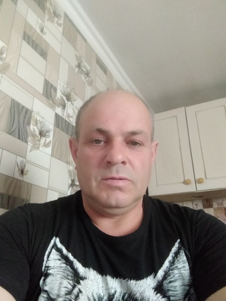  26065437  Emrin, 51 ,    
