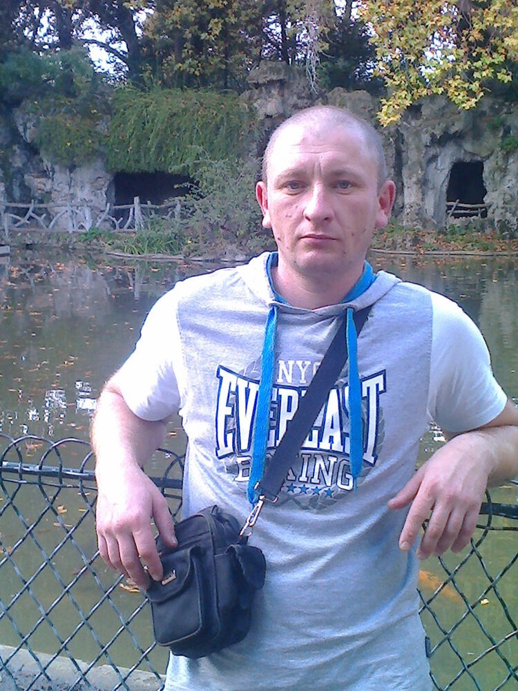  ,   Sasha, 44 ,   ,   , c 