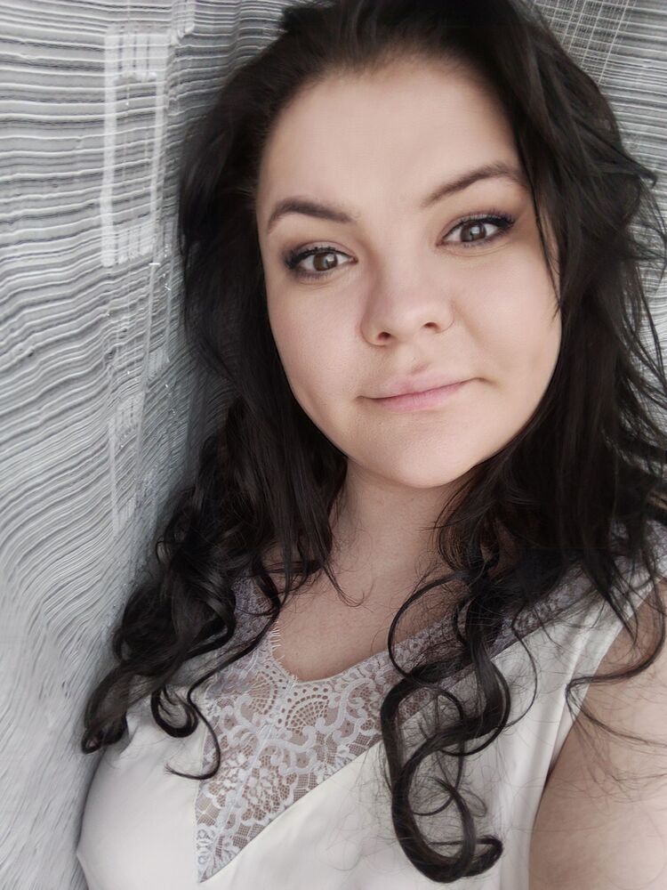  51979137  Anastasia, 28 ,    