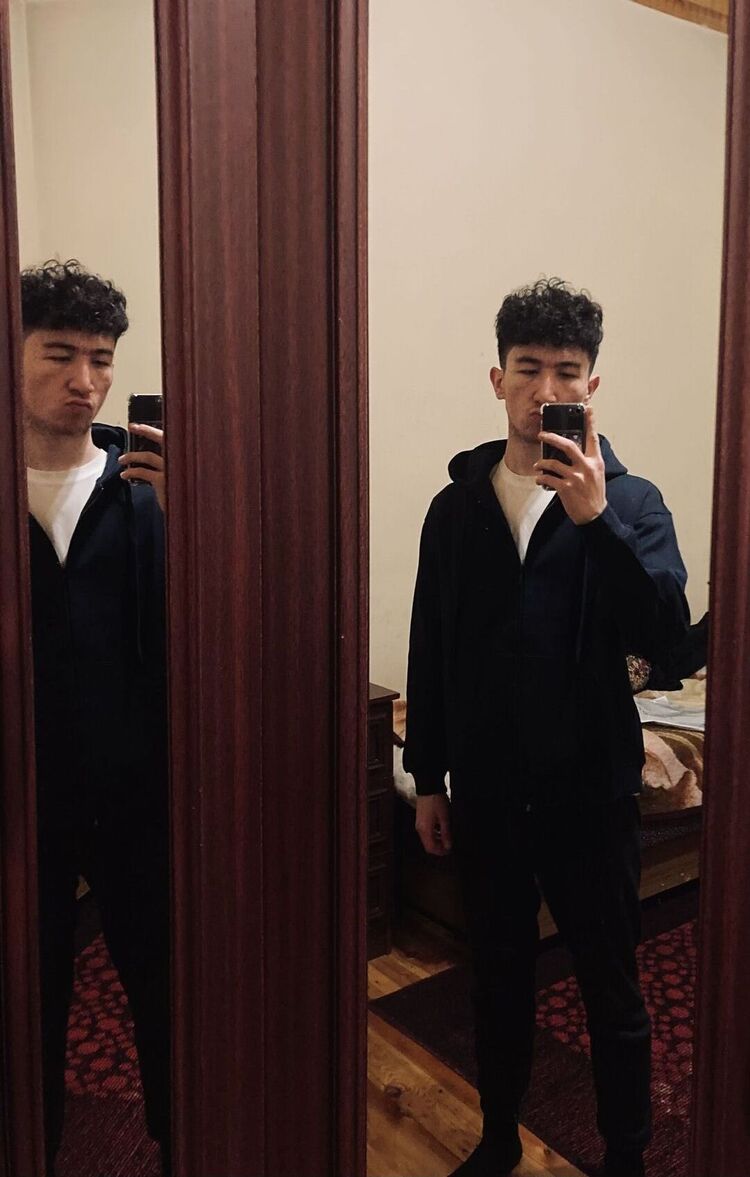  48394367  Xislat, 19 ,    