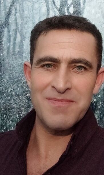  49958127  Salih, 46 ,    