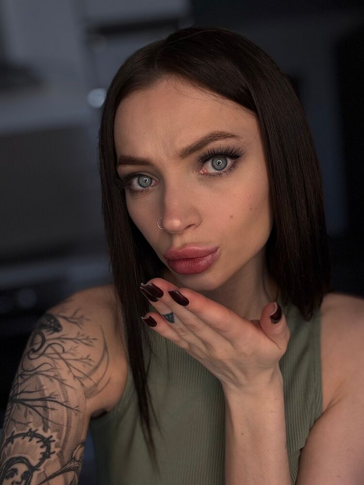 ���� 55041657 ������� Crybaby, 25 ���, ���� ���������� � Sessenbach