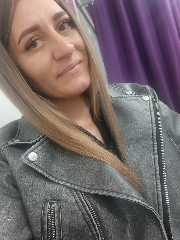  53201617  Kristina, 30 ,    