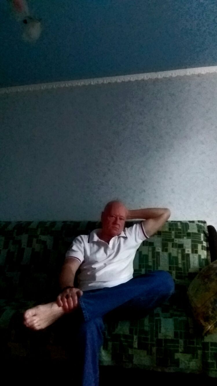  44359557  , 53 ,    -