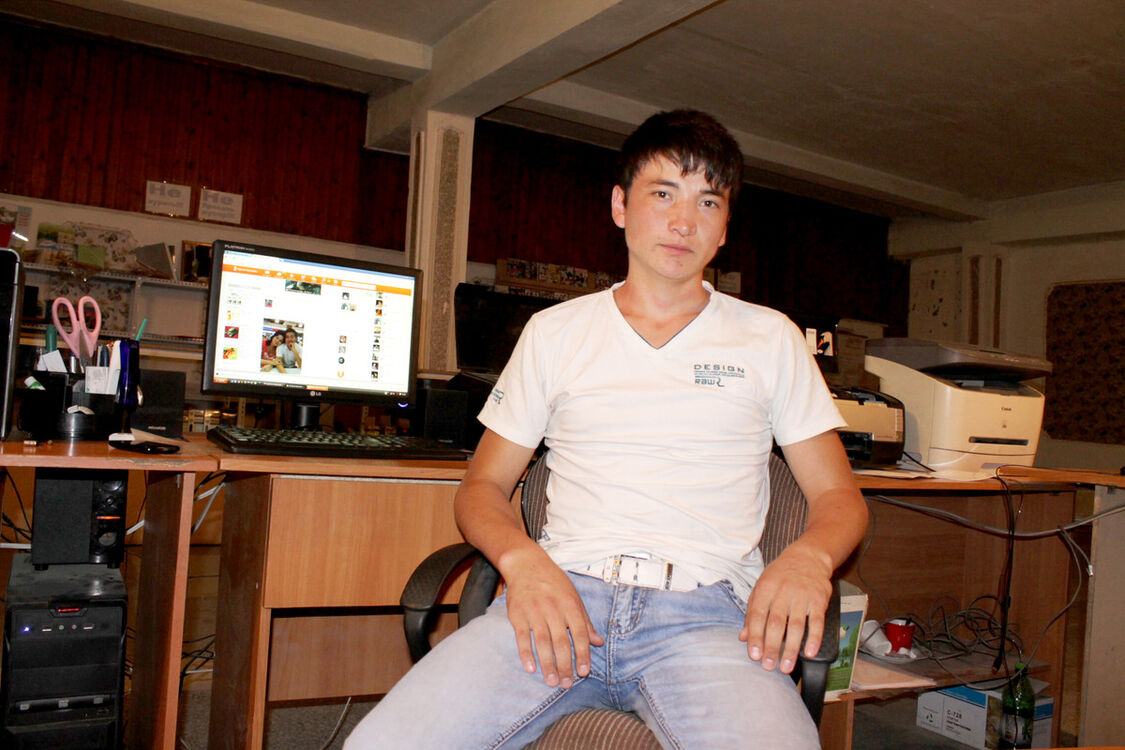  ,   Selzef, 33 ,   