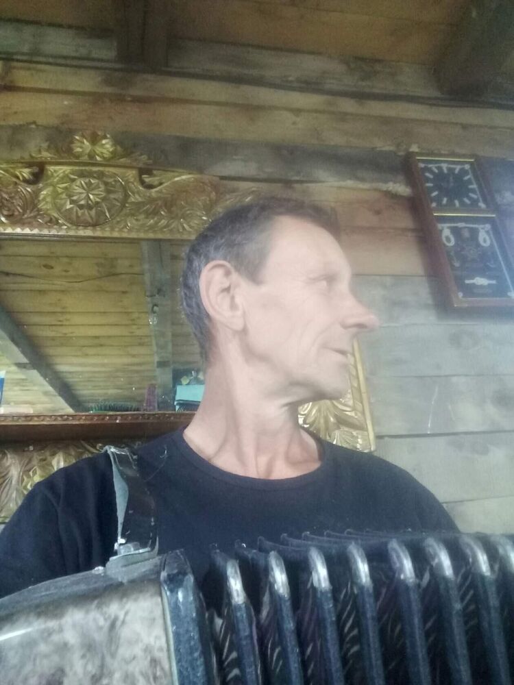  24258727  Aleksei, 58 ,    