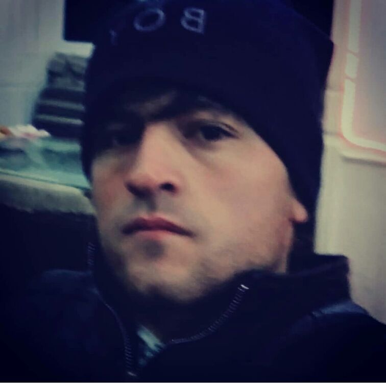  19491347  Bakhodur, 31 ,    