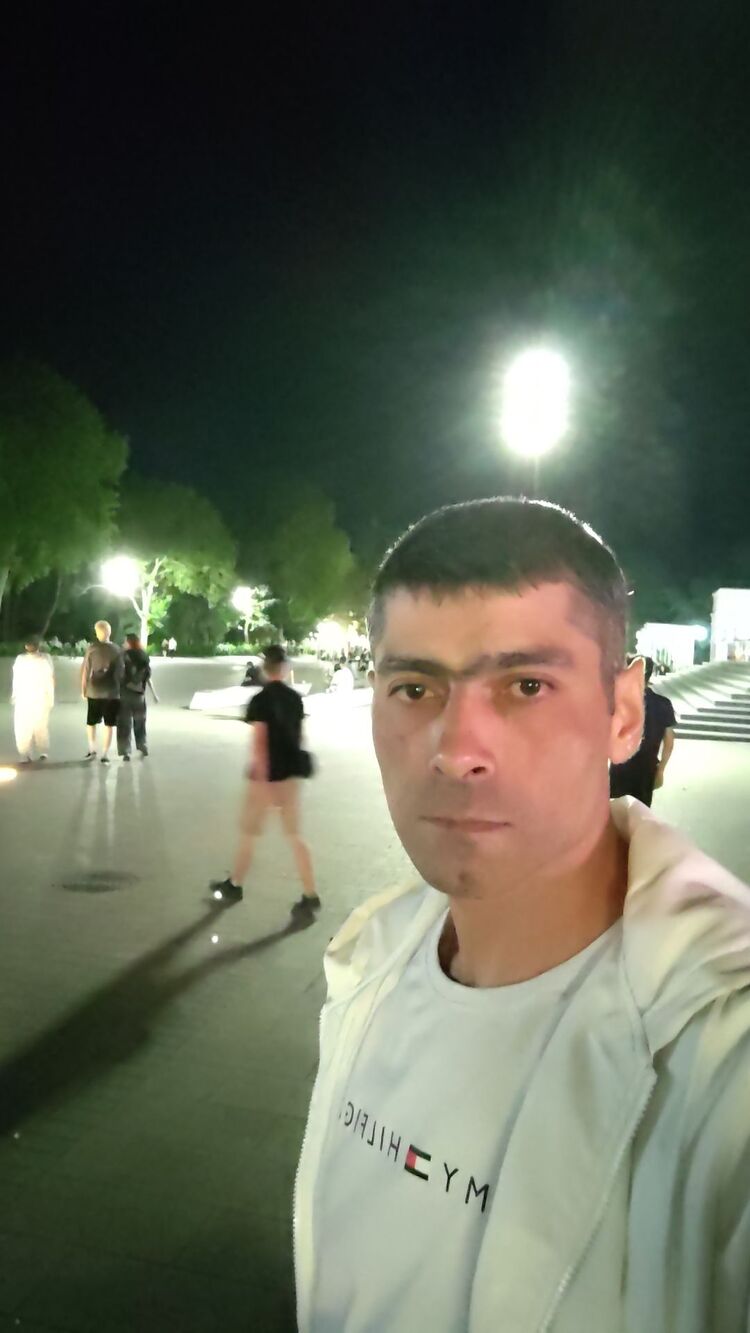  52368517  HaMoNa, 38 ,    