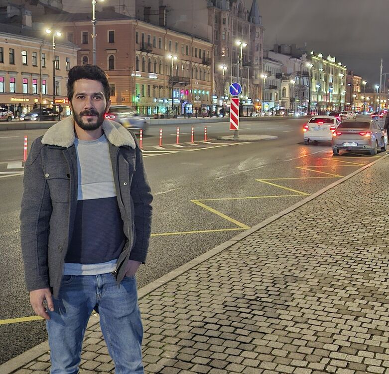  53706597  Ahmed, 33 ,    