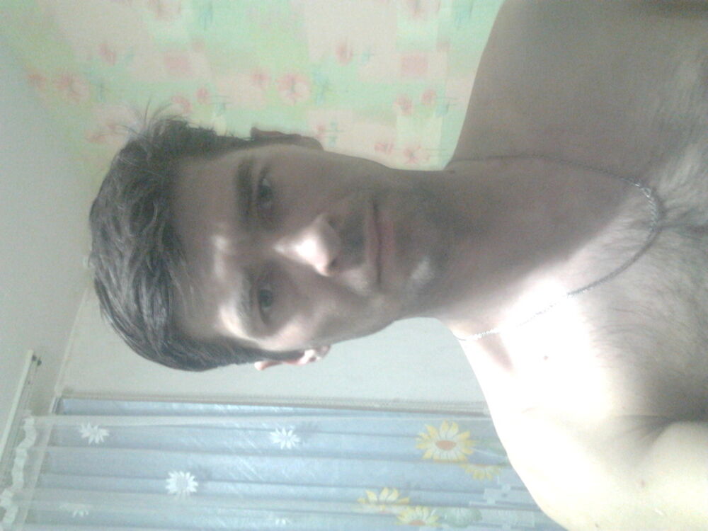  4901047  Yura, 44 ,    