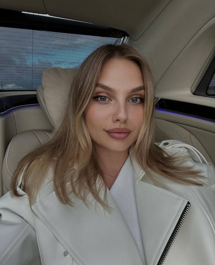  54578317  , 29 ,    Trier