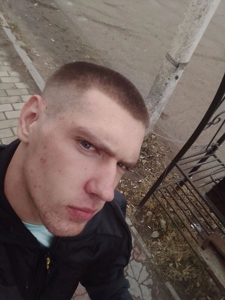  46120887  Krolik, 27 ,    