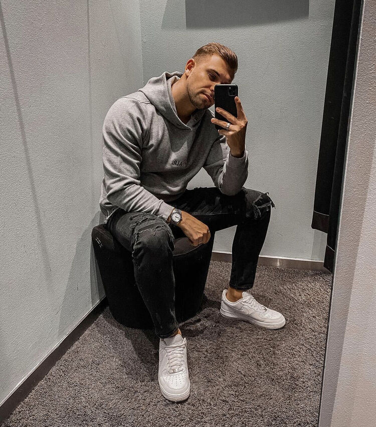  ,   Artem, 35 ,   ,   , 