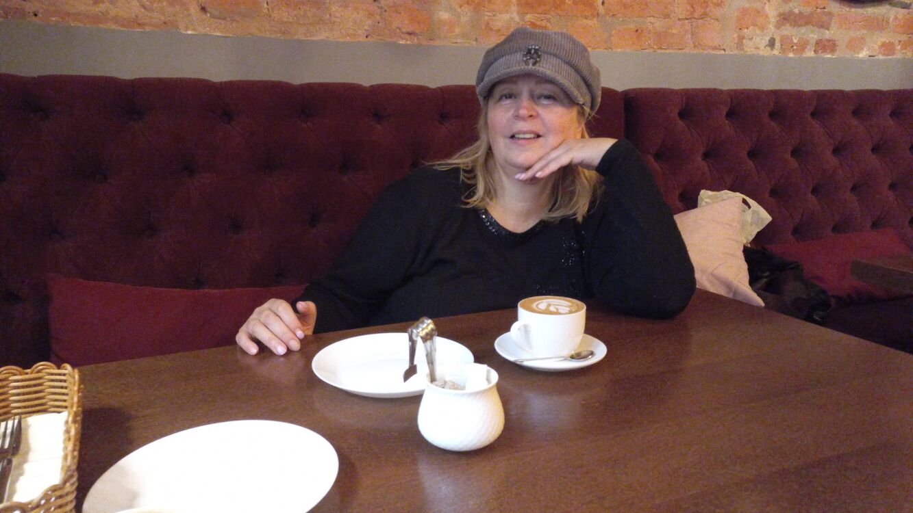  30564467  , 57 ,    -