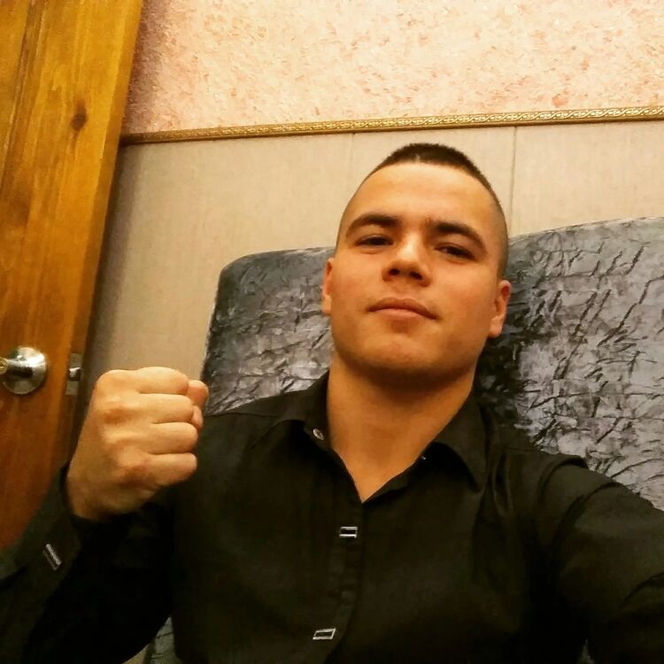  ,   Volodya, 25 ,   ,   