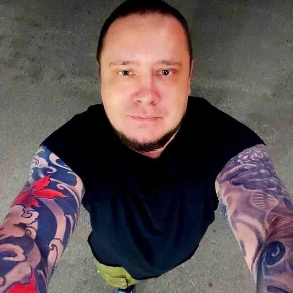  ,   Kolyas, 32 ,   