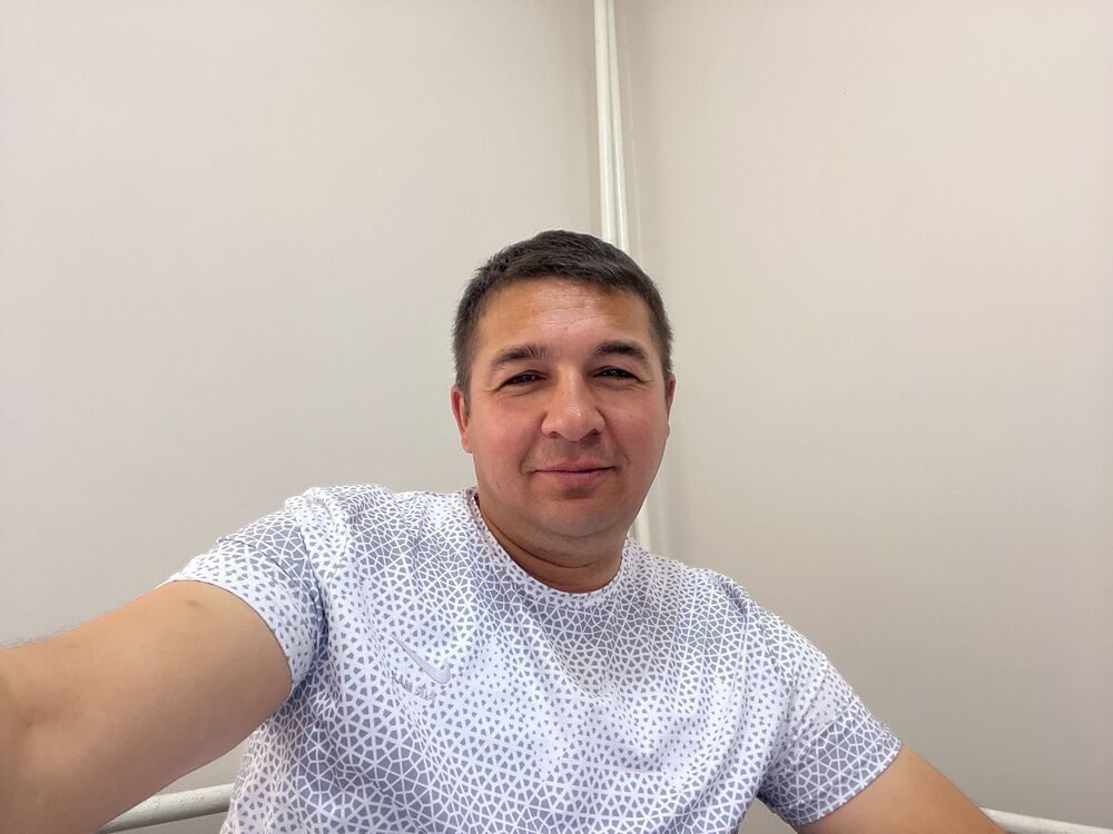  ,   Ilhom, 42 ,   ,   , c , 