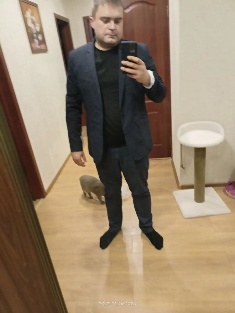 ,   Igor, 39 ,   ,   